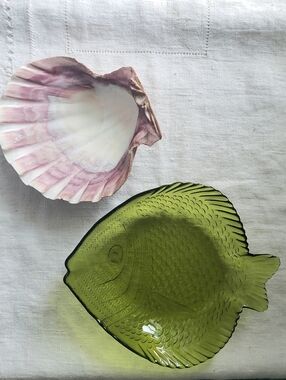 Vintage Fish Bowl And Scallop Shell Dish